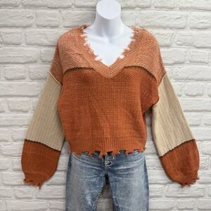 Bohemian Cable Knit Sweater  Woman's Sz S Distressed Frayed Hem V-Neck Cropped